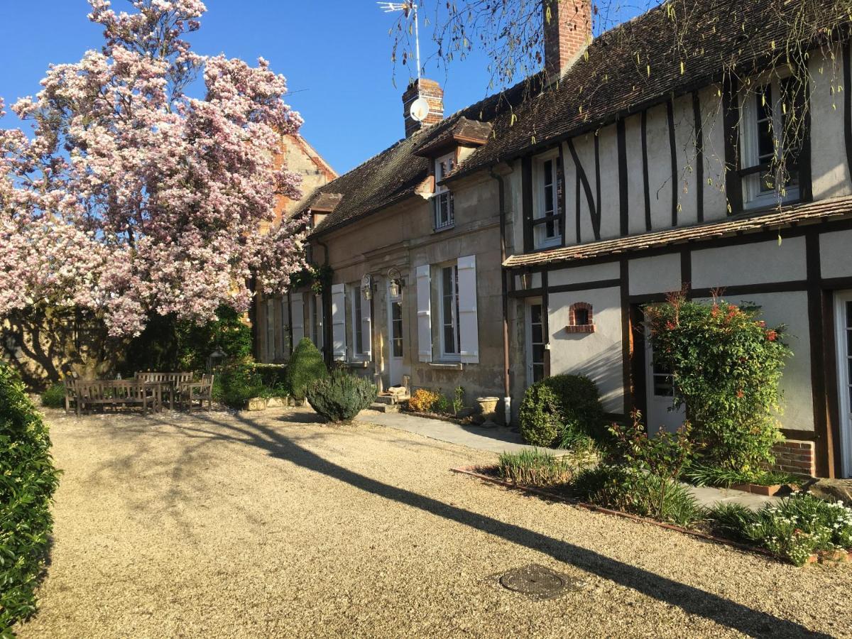 Le Puits D'Angle Bed and Breakfast Thibivillers Buitenkant foto